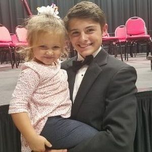 Meet your Posher, Ashley n.